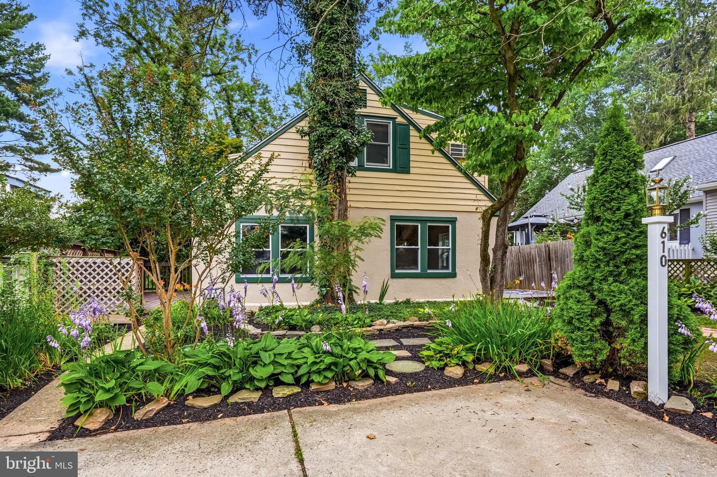 610 W Market Street