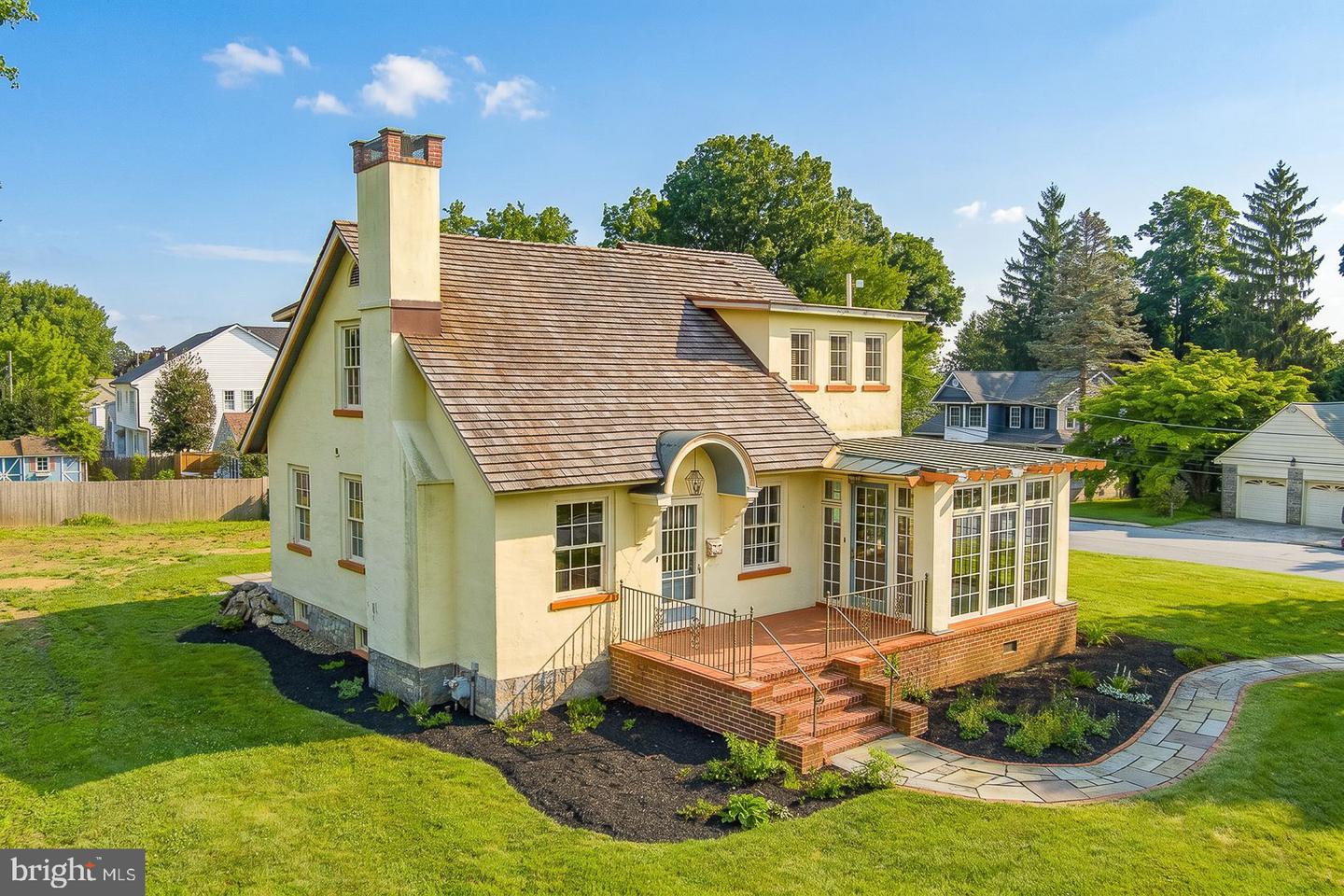 307 Monument Avenue
