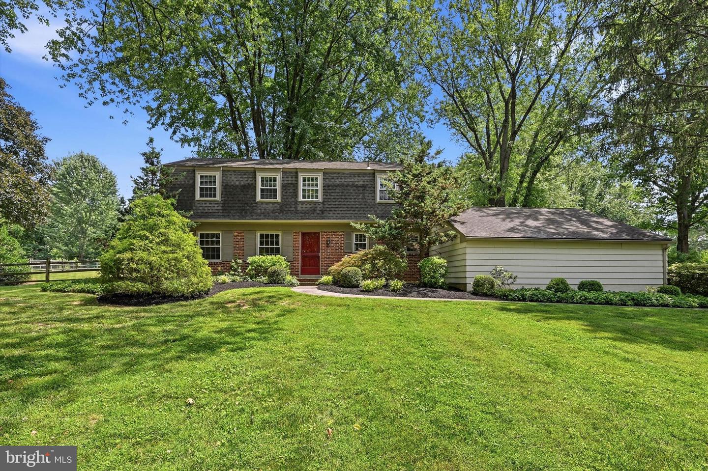 7 Manor View Circle