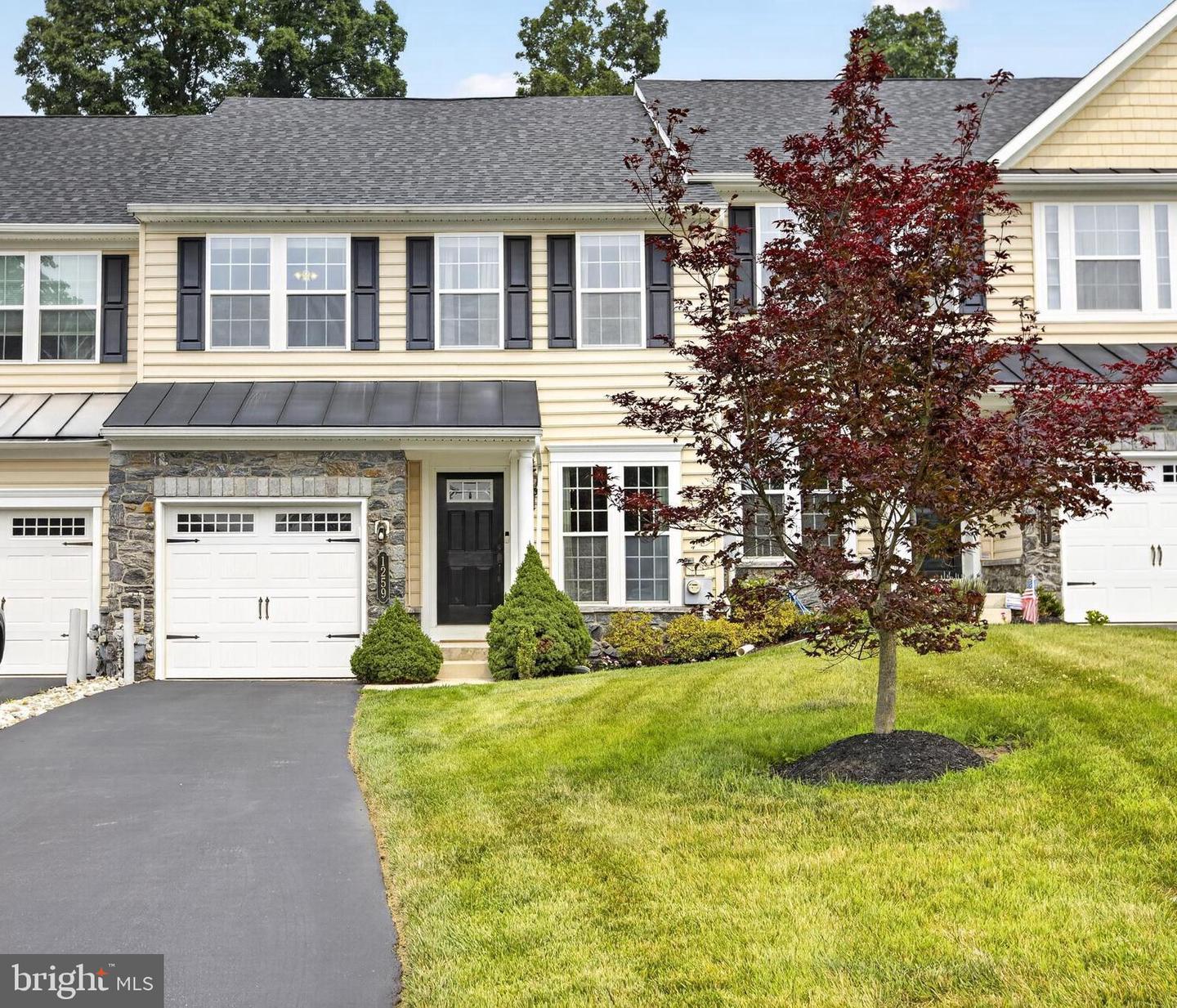 1259 Derry Lane