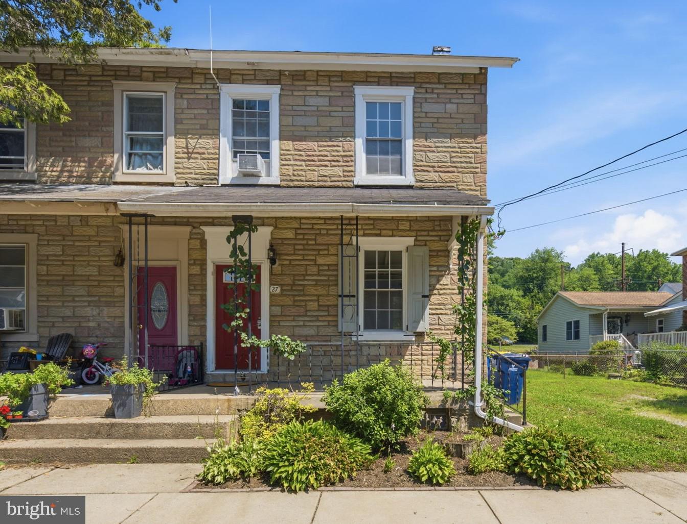 27 Spruce Street