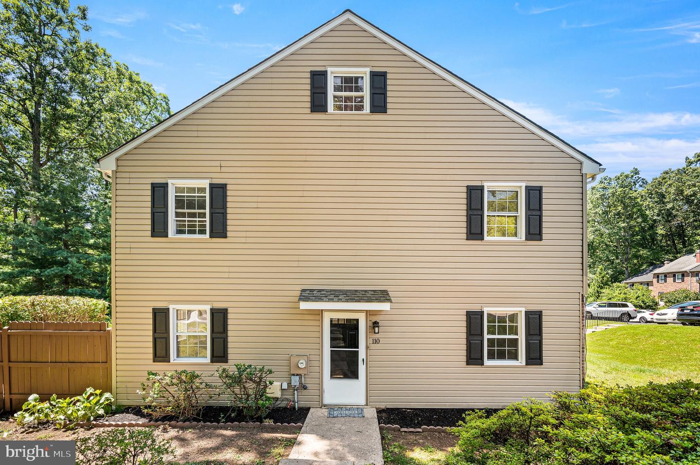 110 Denbigh Terrace #10