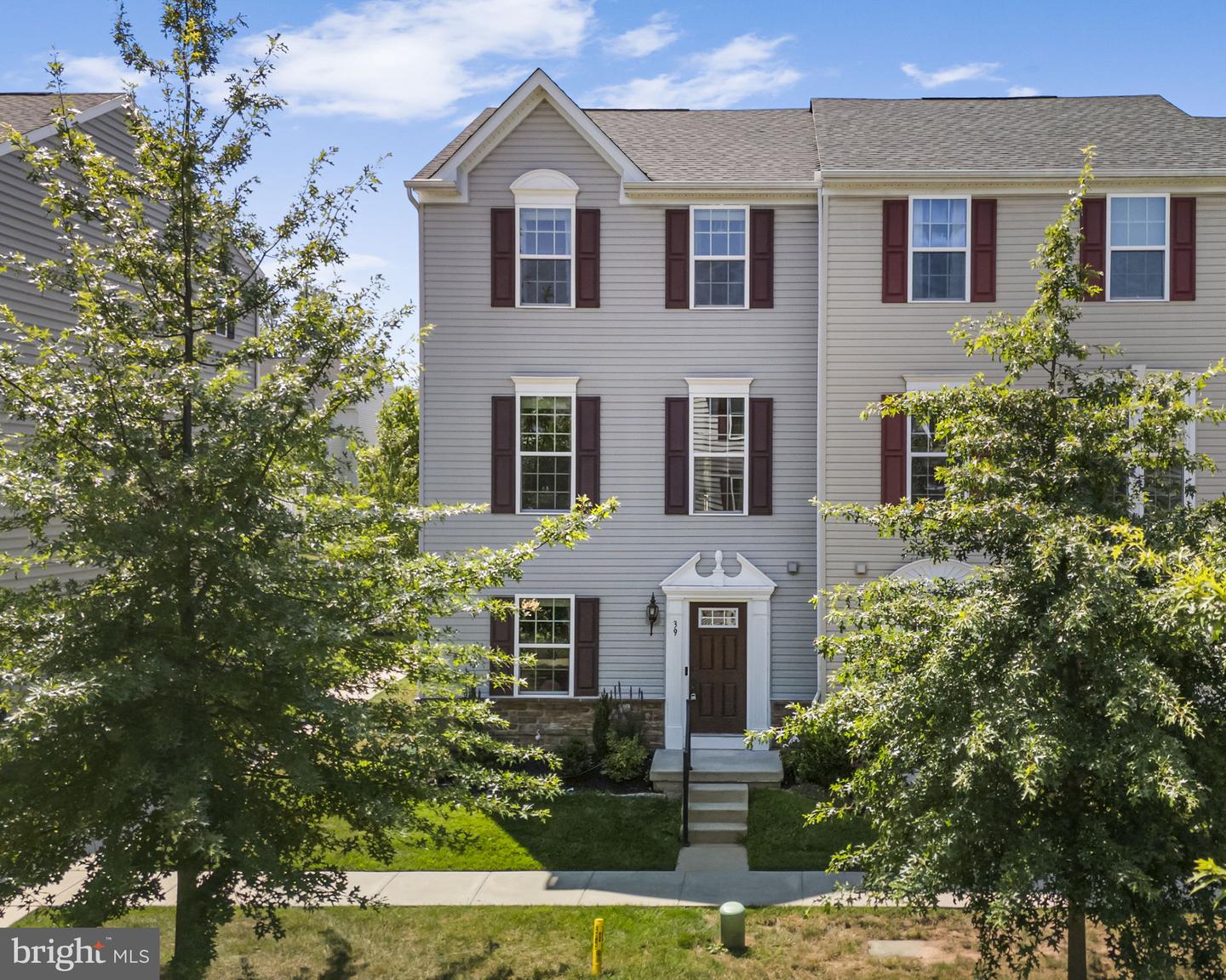 39 Mulberry Green