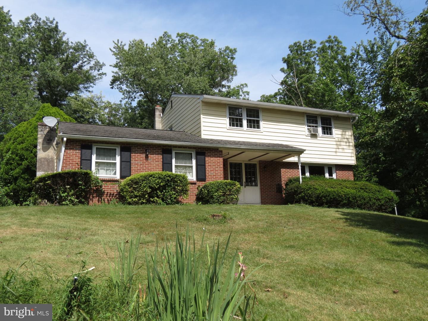 1200 N Manor Road, Honey Brook