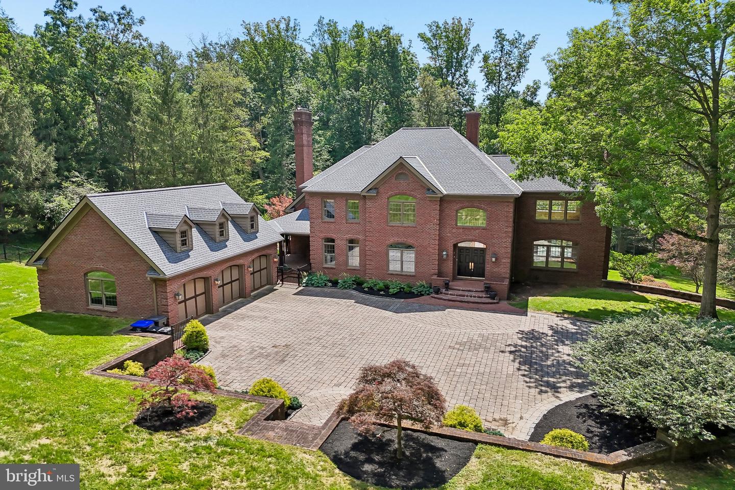 15 Old Covered Bridge Road