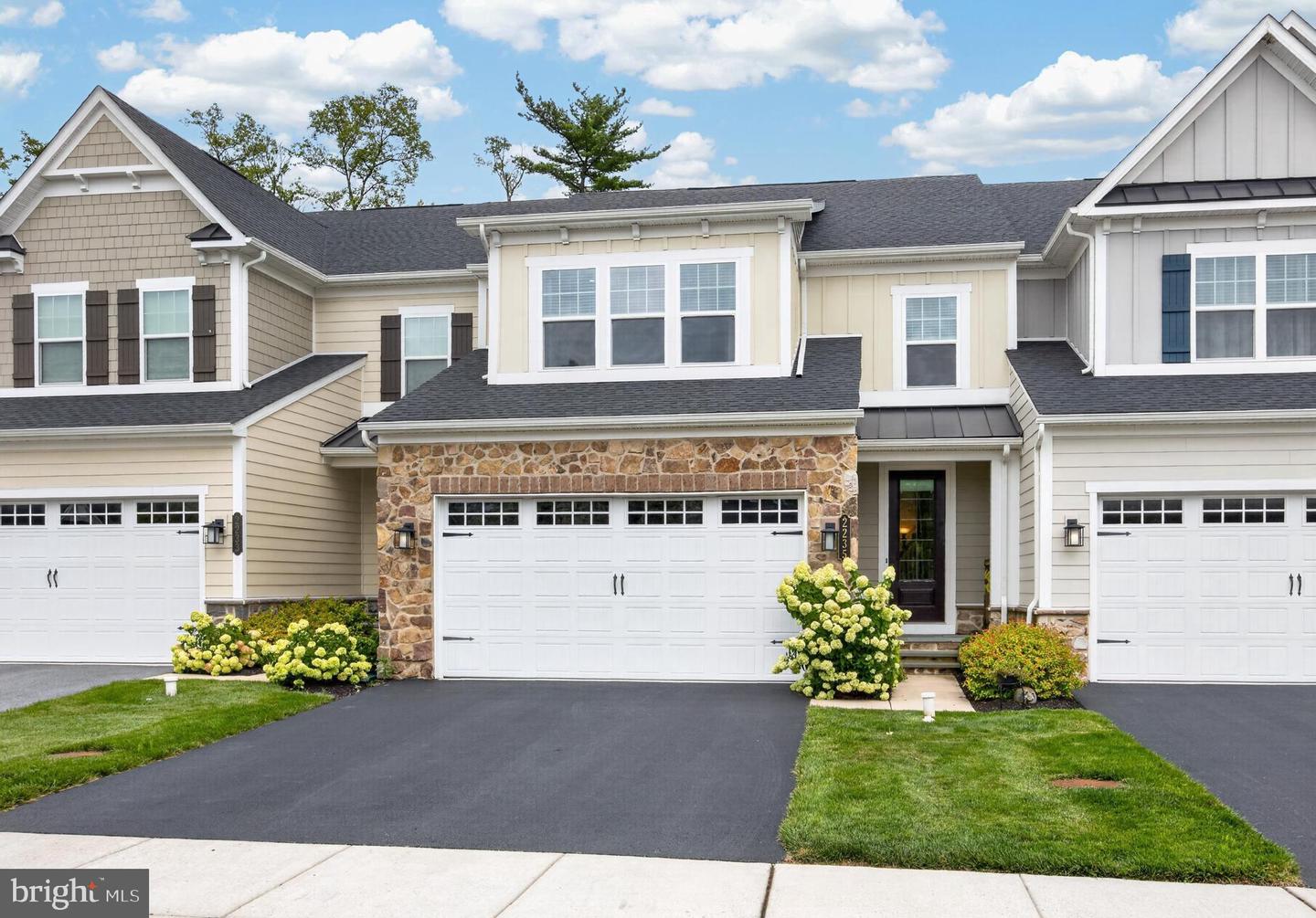 2235 Poe Lane