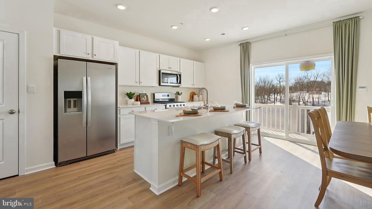 518 Lyanna Way