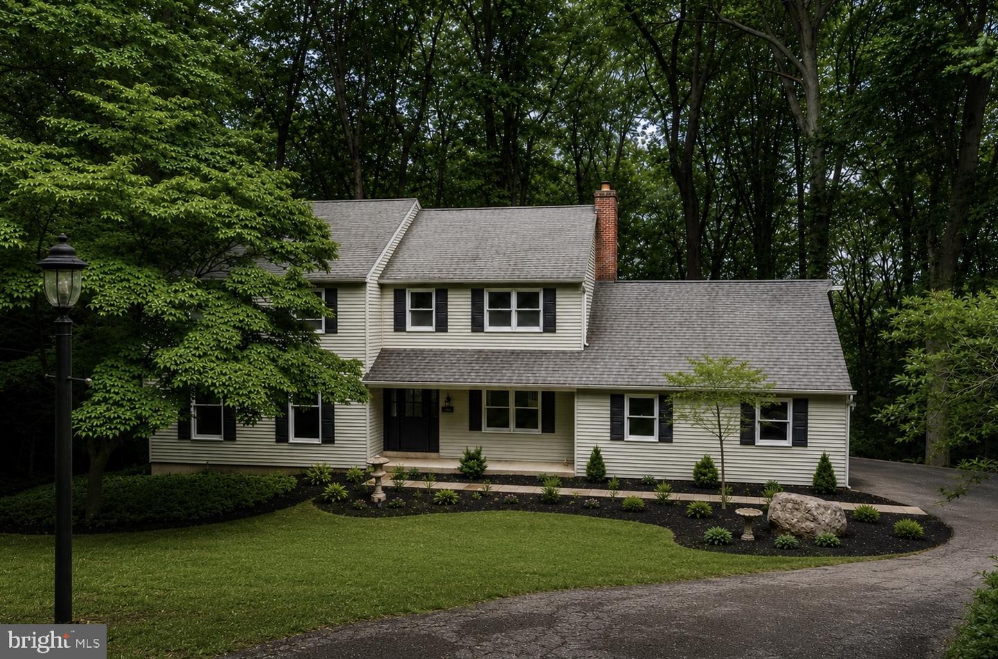 1038 Edgewood Chase