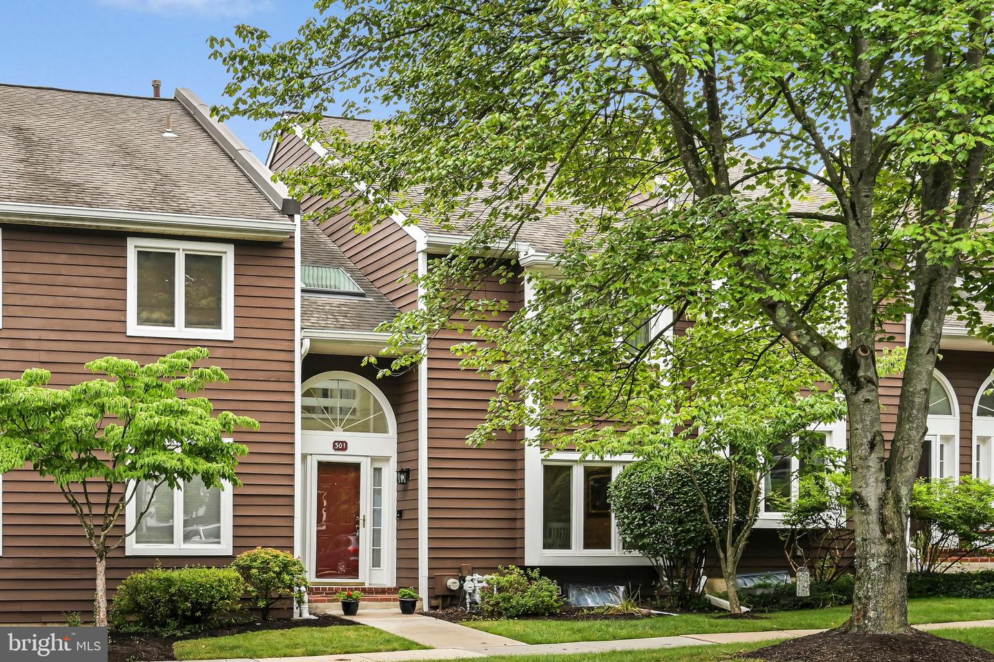 301 Fox Run