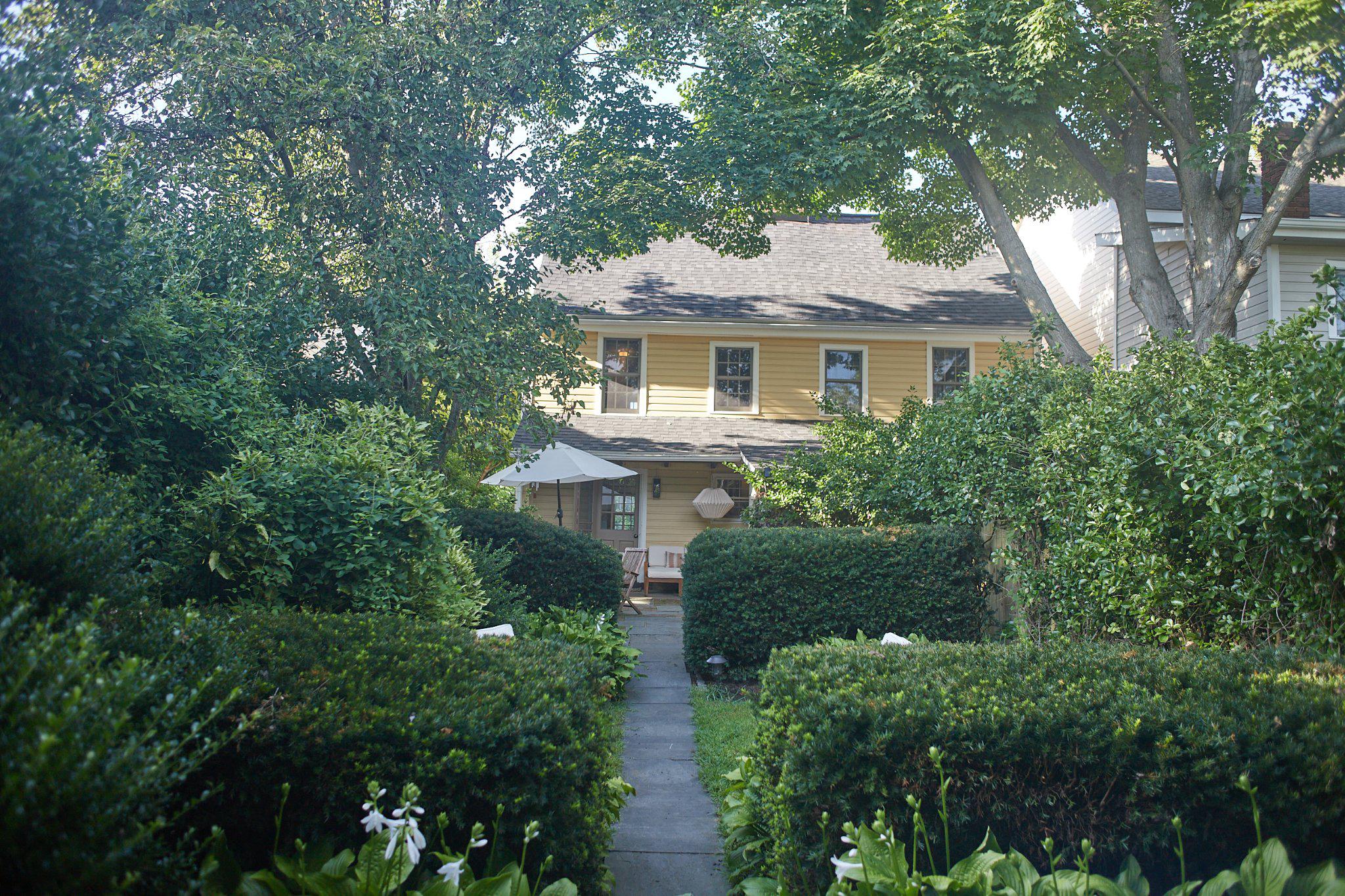 9 Buffington Street