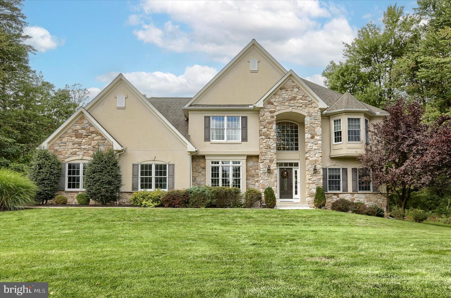 8 Beechwood Lane, Hershey