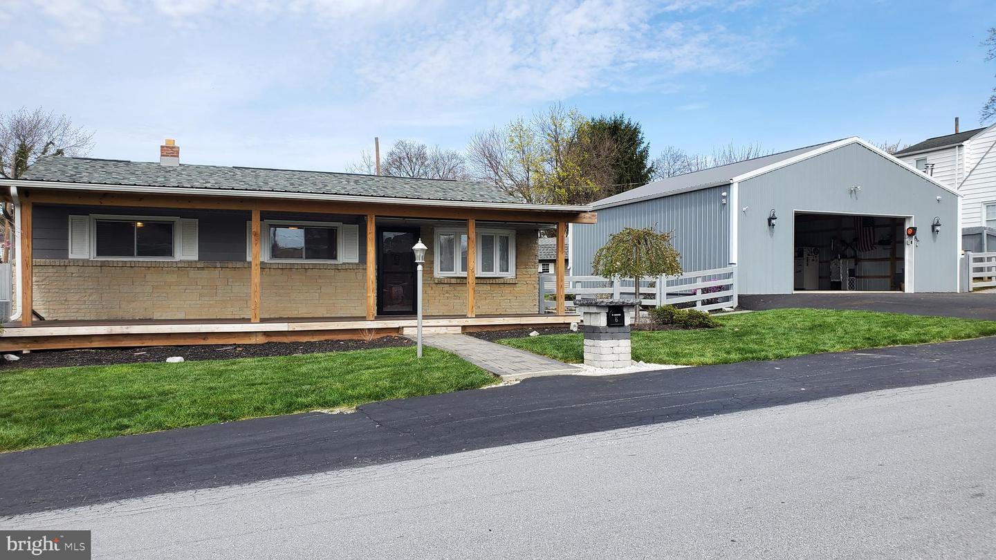 6 Garden Circle, Harrisburg