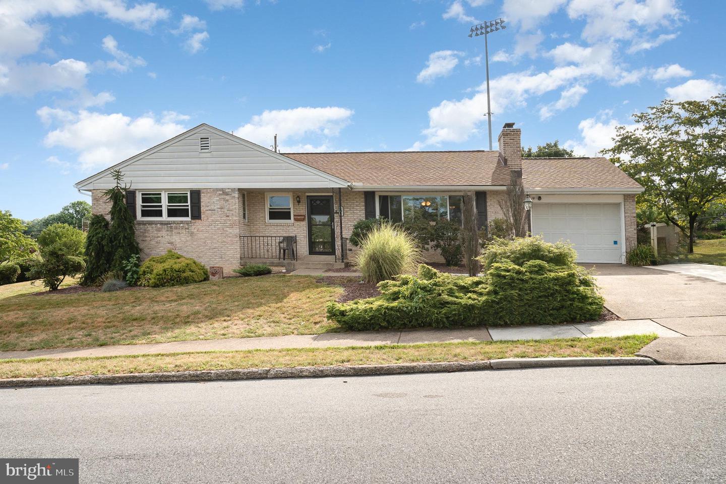 409 Berryhill Road, Harrisburg