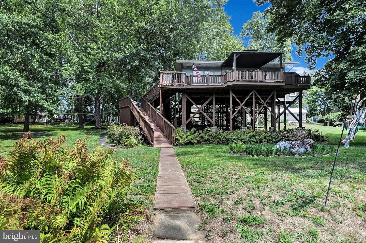 62 Beech Island, Middletown