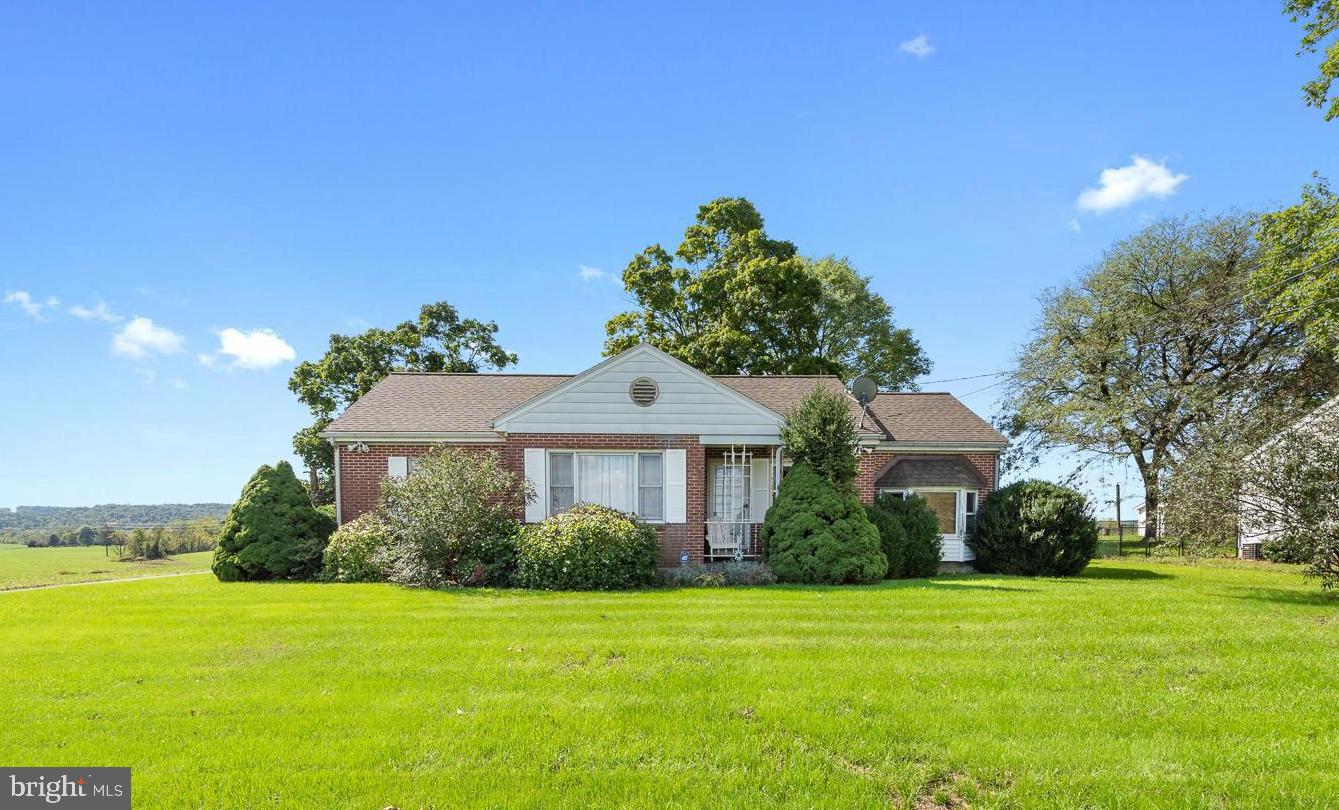 439 Laudermilch Road, Hershey