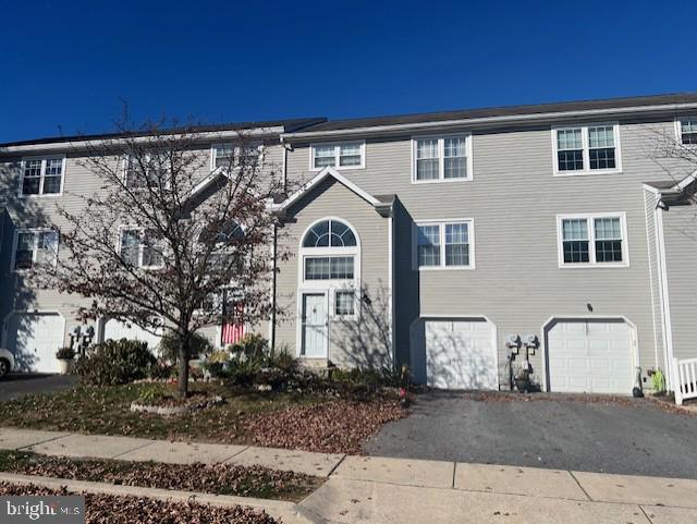 6239 Spring Knoll Drive, Harrisburg