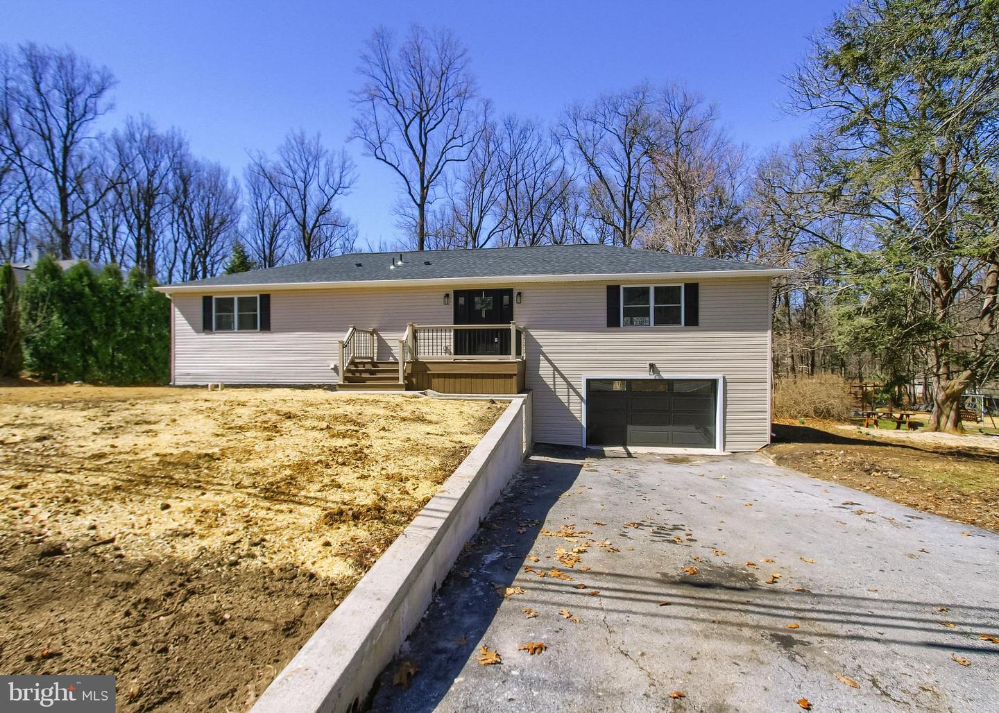 1924 Sand Hill Road, Hershey