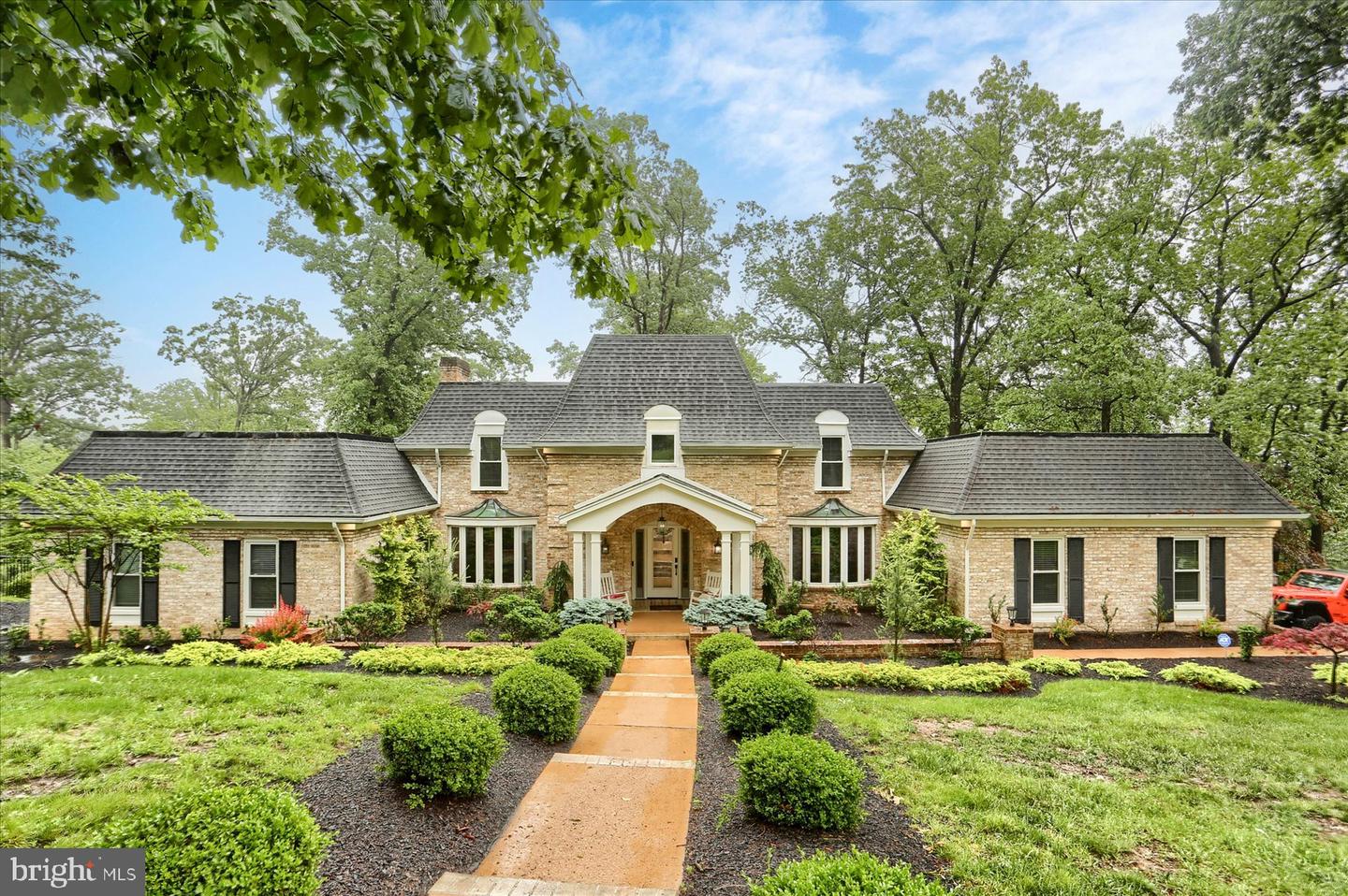 1715 Mountain View Road, Harrisburg