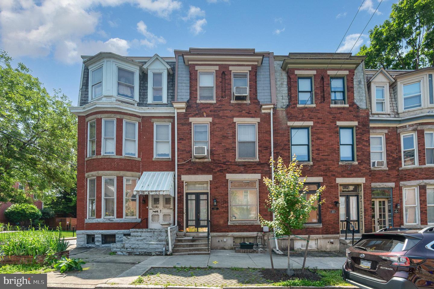 235 Hamilton Street, Harrisburg
