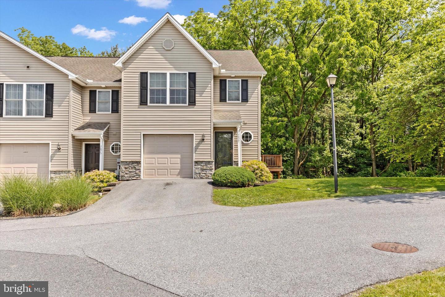 7877 Manada Ct, Harrisburg