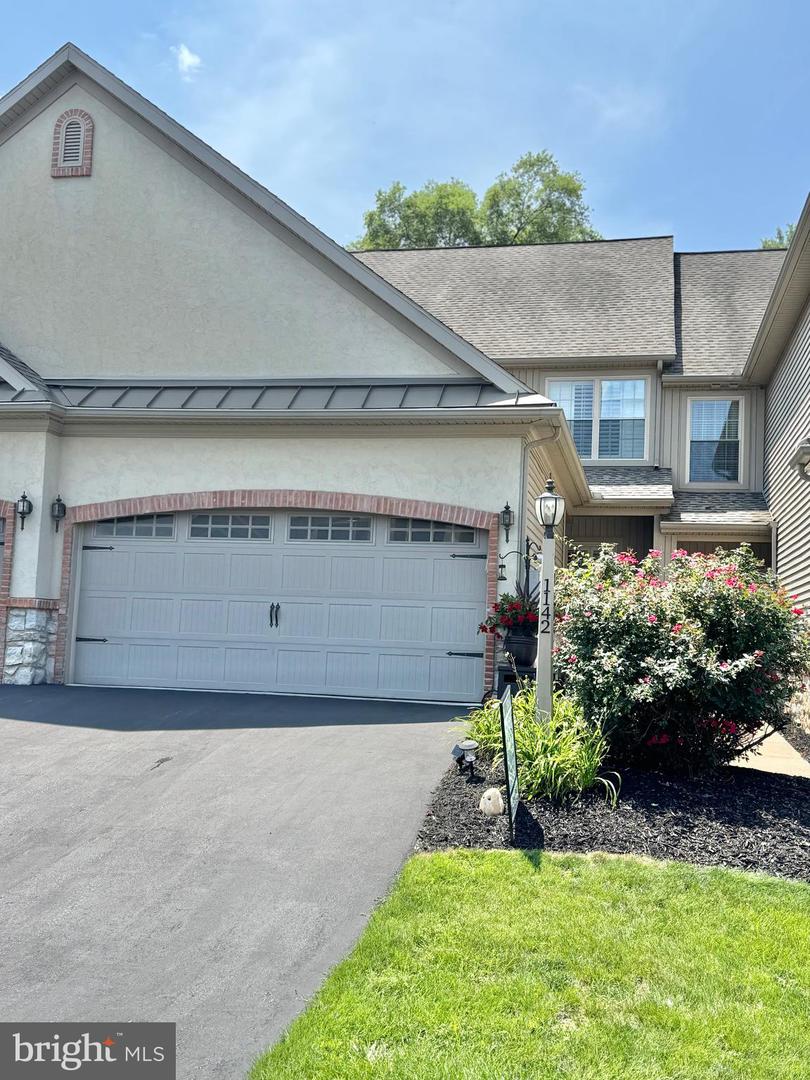 1142 Day Star Drive, Harrisburg