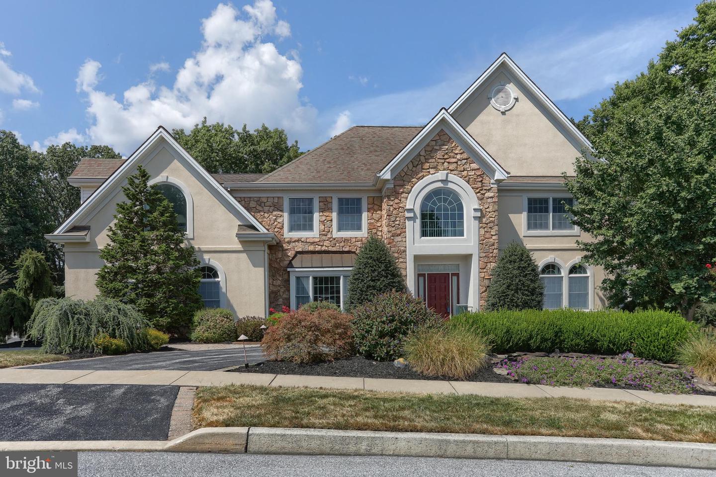 1002 Peggy Drive, Hummelstown