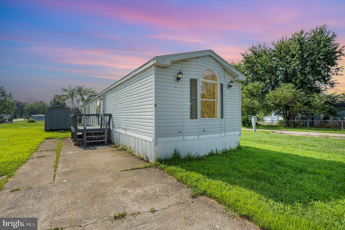 6 Rose Avenue, Middletown