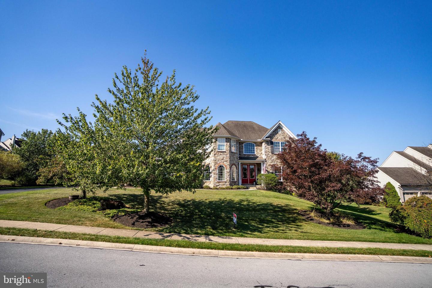 2704 Westhampton Terrace, Elizabethtown