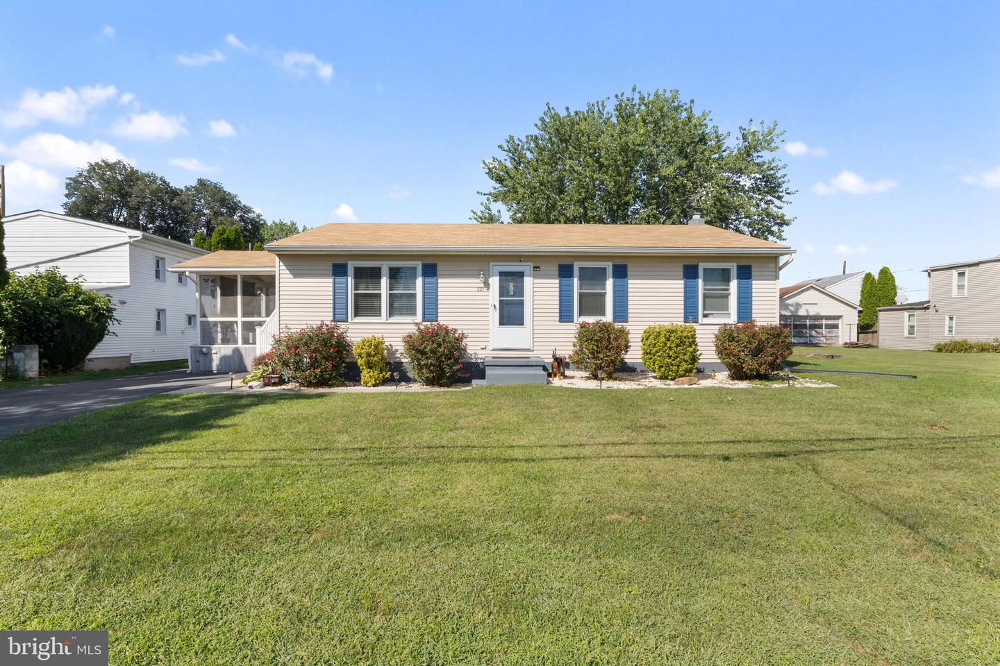 221 Russell Avenue, Middletown
