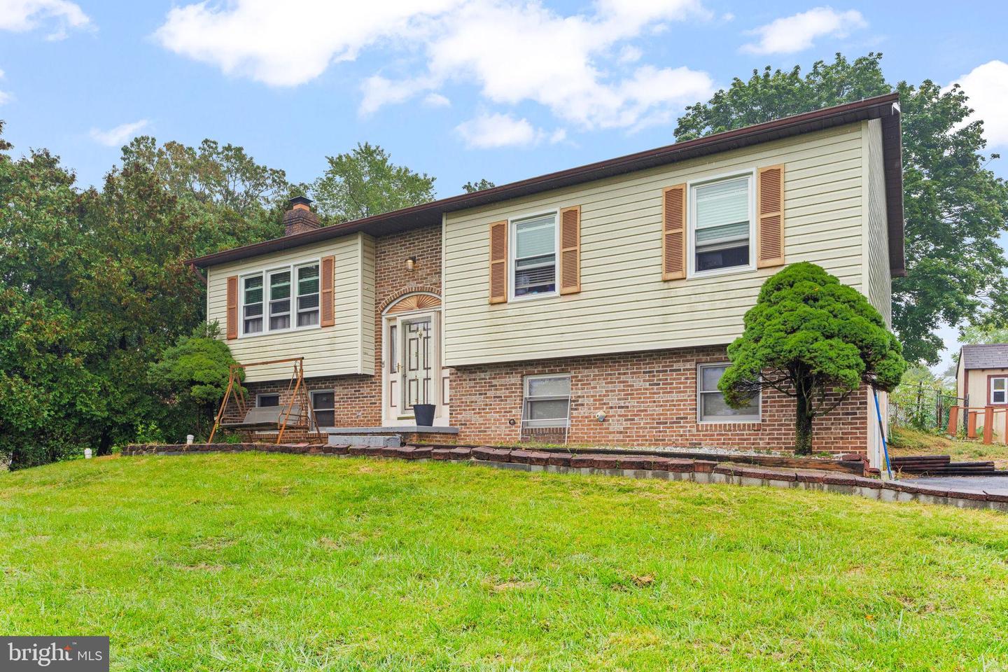 6221 Hocker, Harrisburg