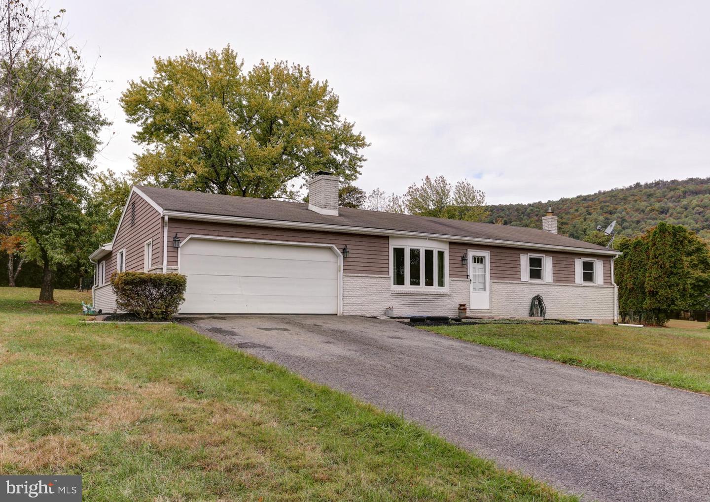 1650 Hicks Drive, Dauphin