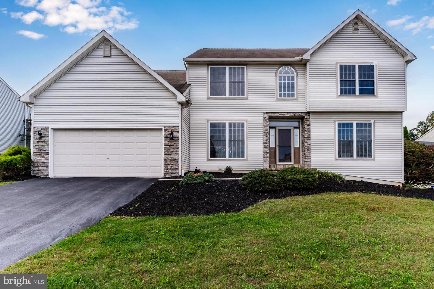 730 Harvest Drive, Harrisburg