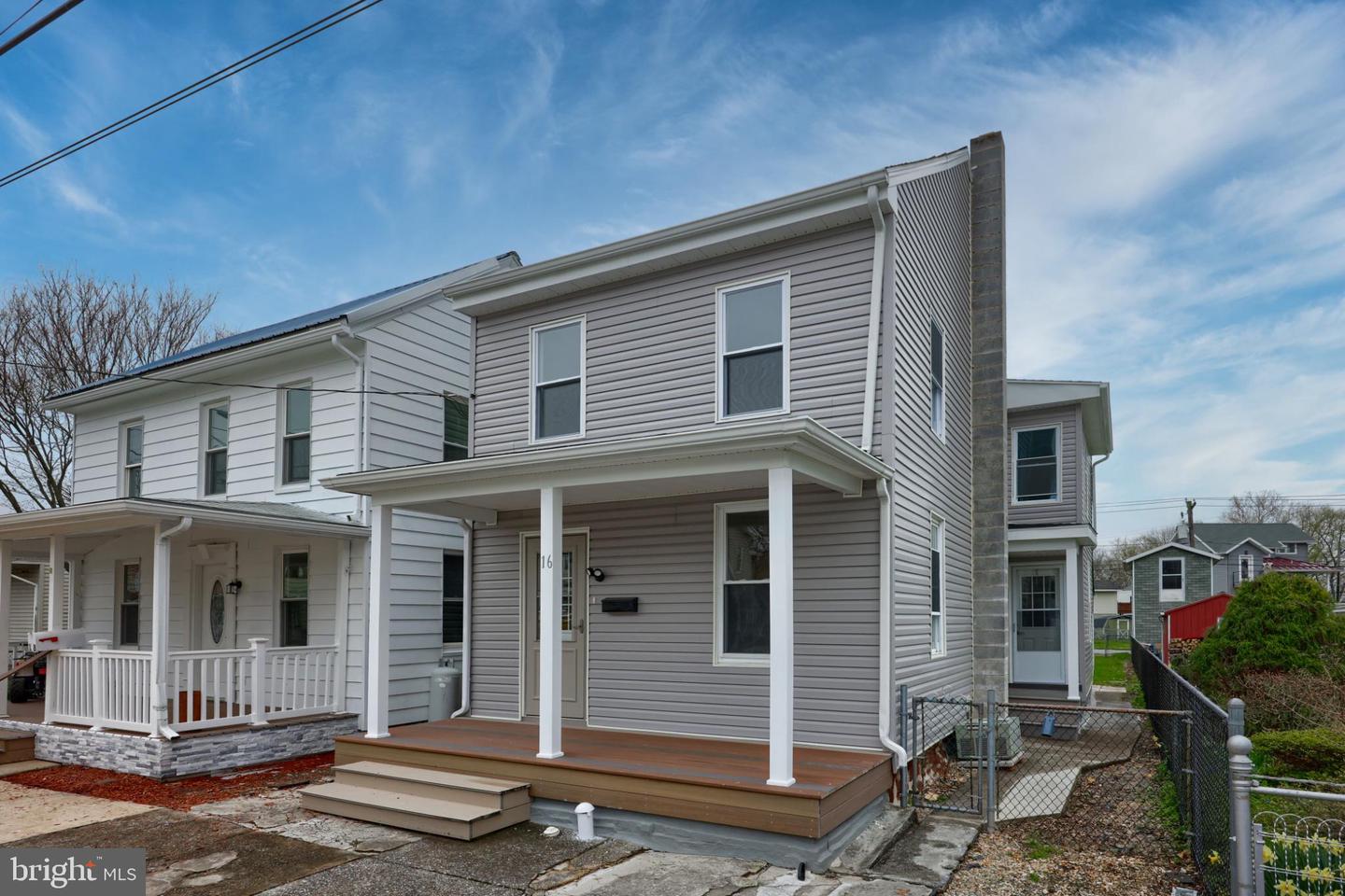 16 Juniata Street, Middletown