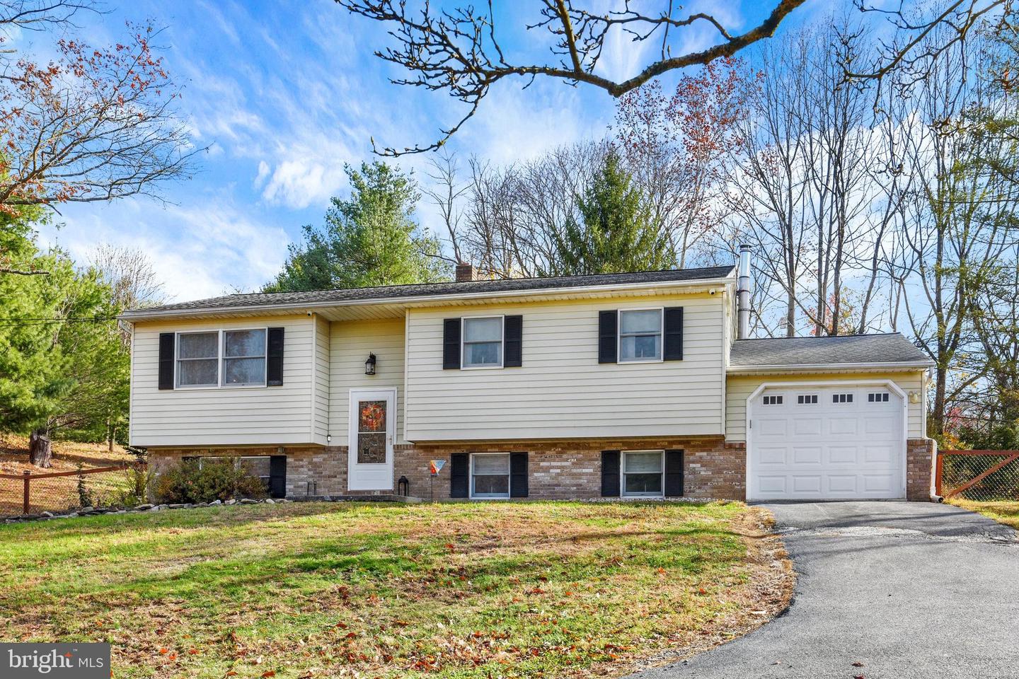 329 S Crawford Road, Hummelstown