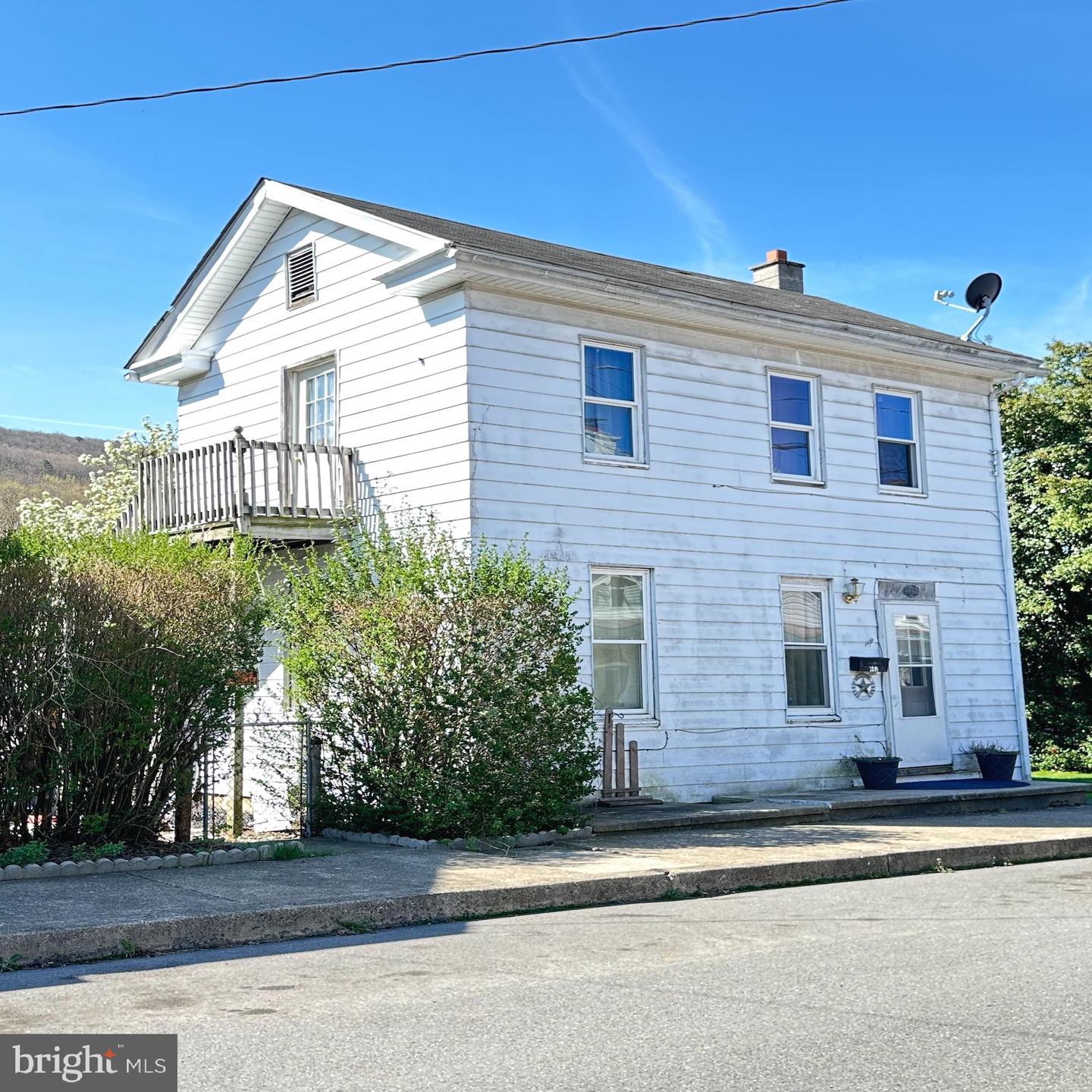 442 S 2nd Street