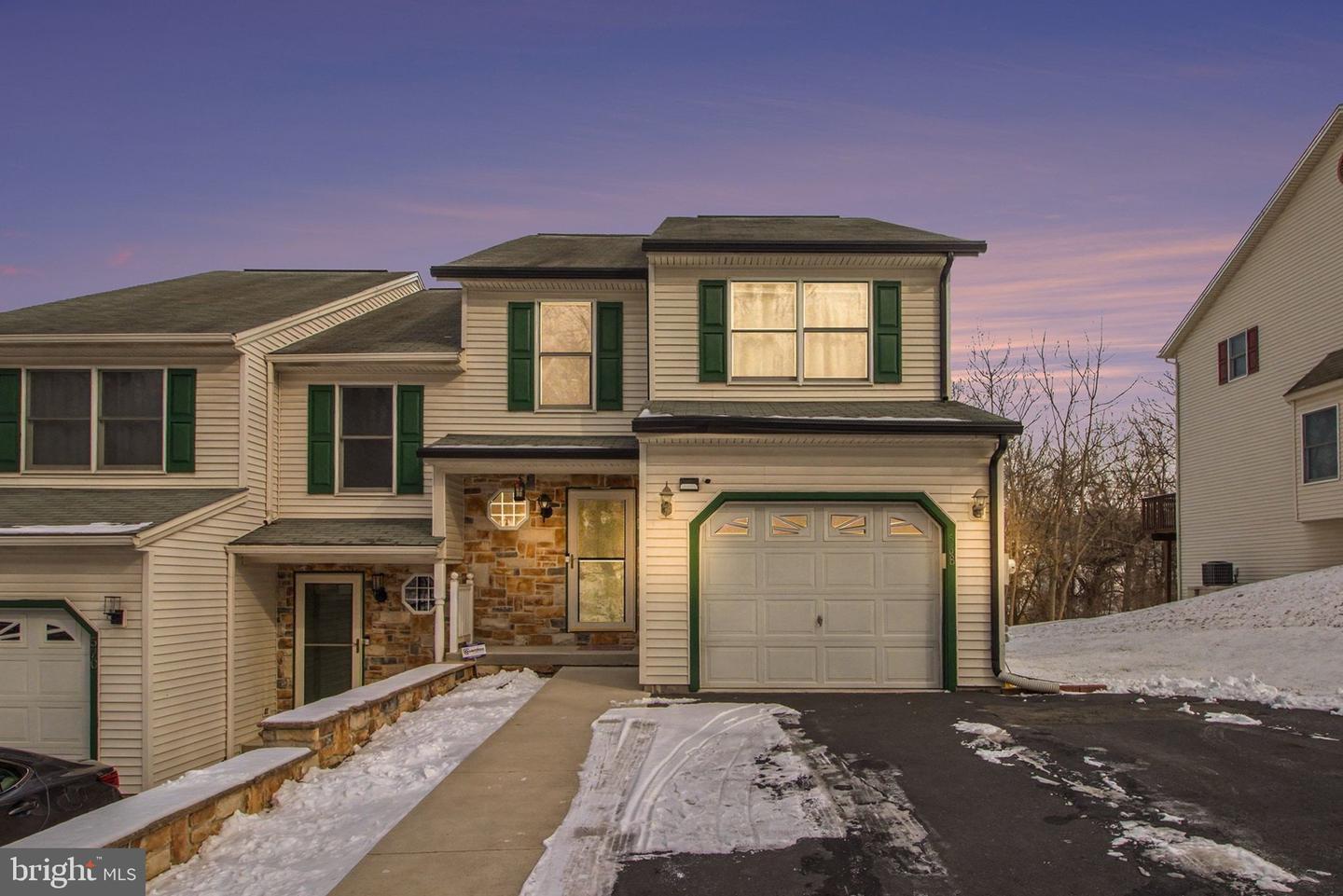 568 Kelker Street, Oberlin