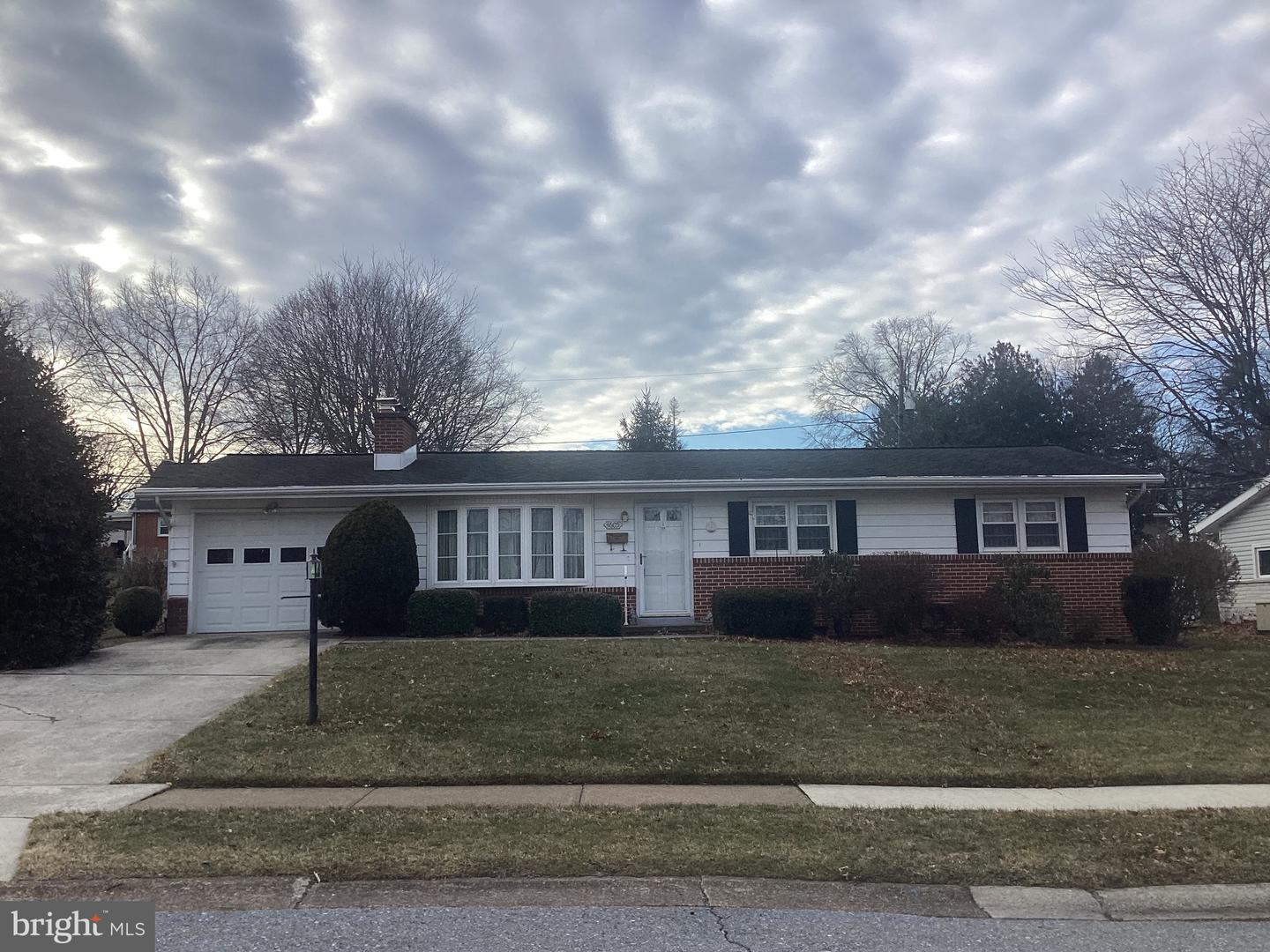 4605 Surrey Road, Harrisburg