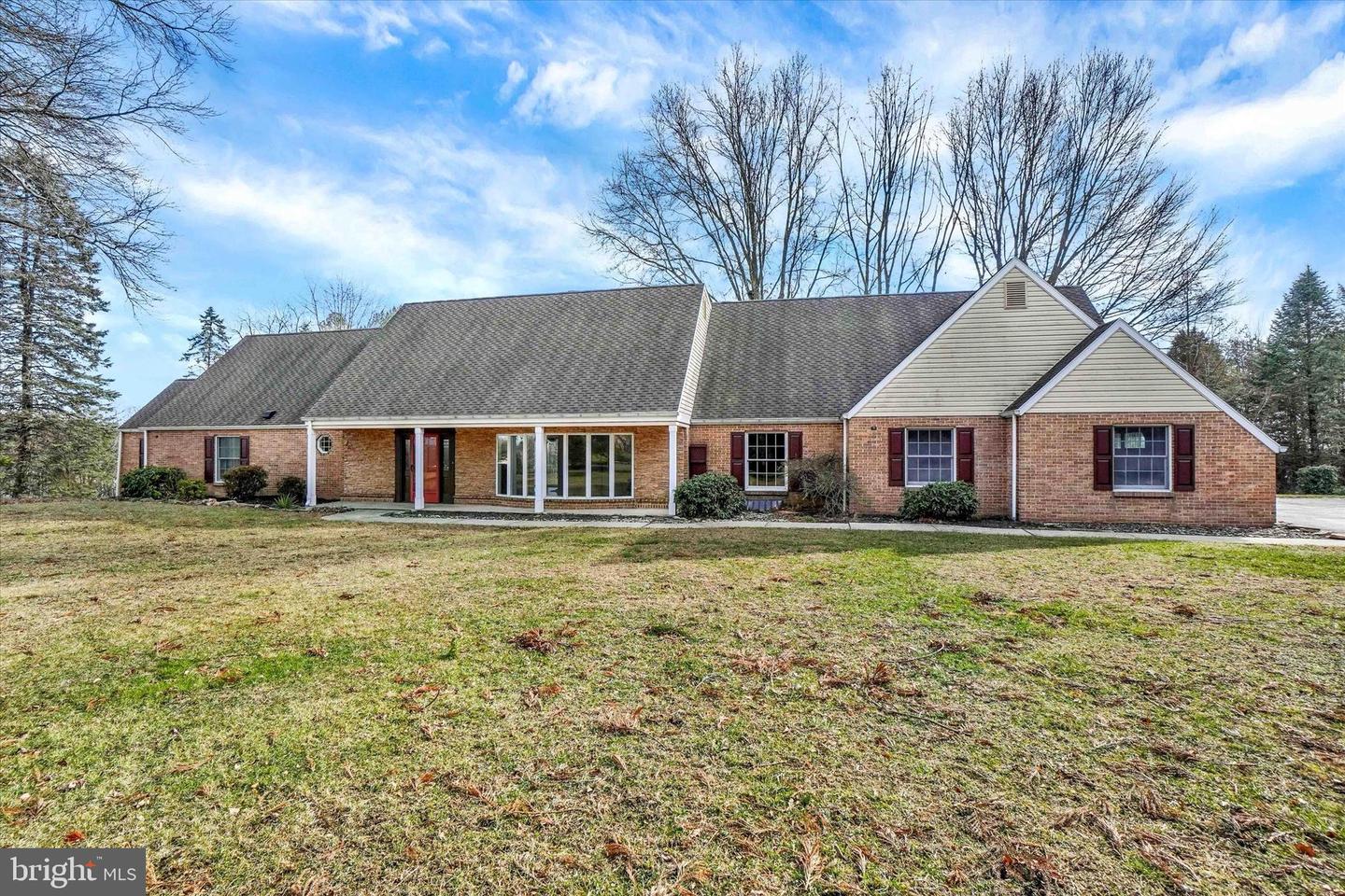 94 Stone Mill Road, Hummelstown