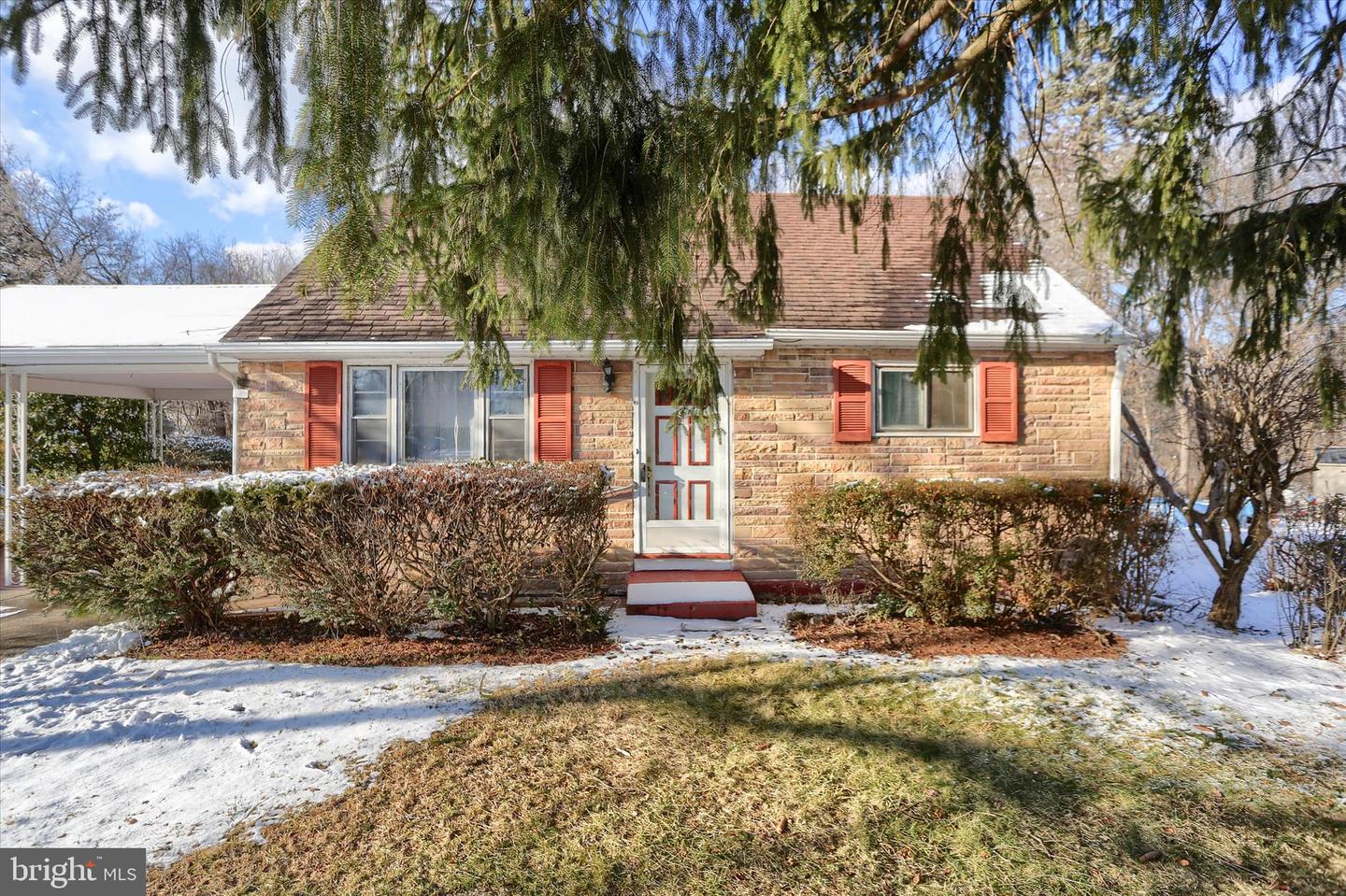 9 Hemlock Court, Harrisburg