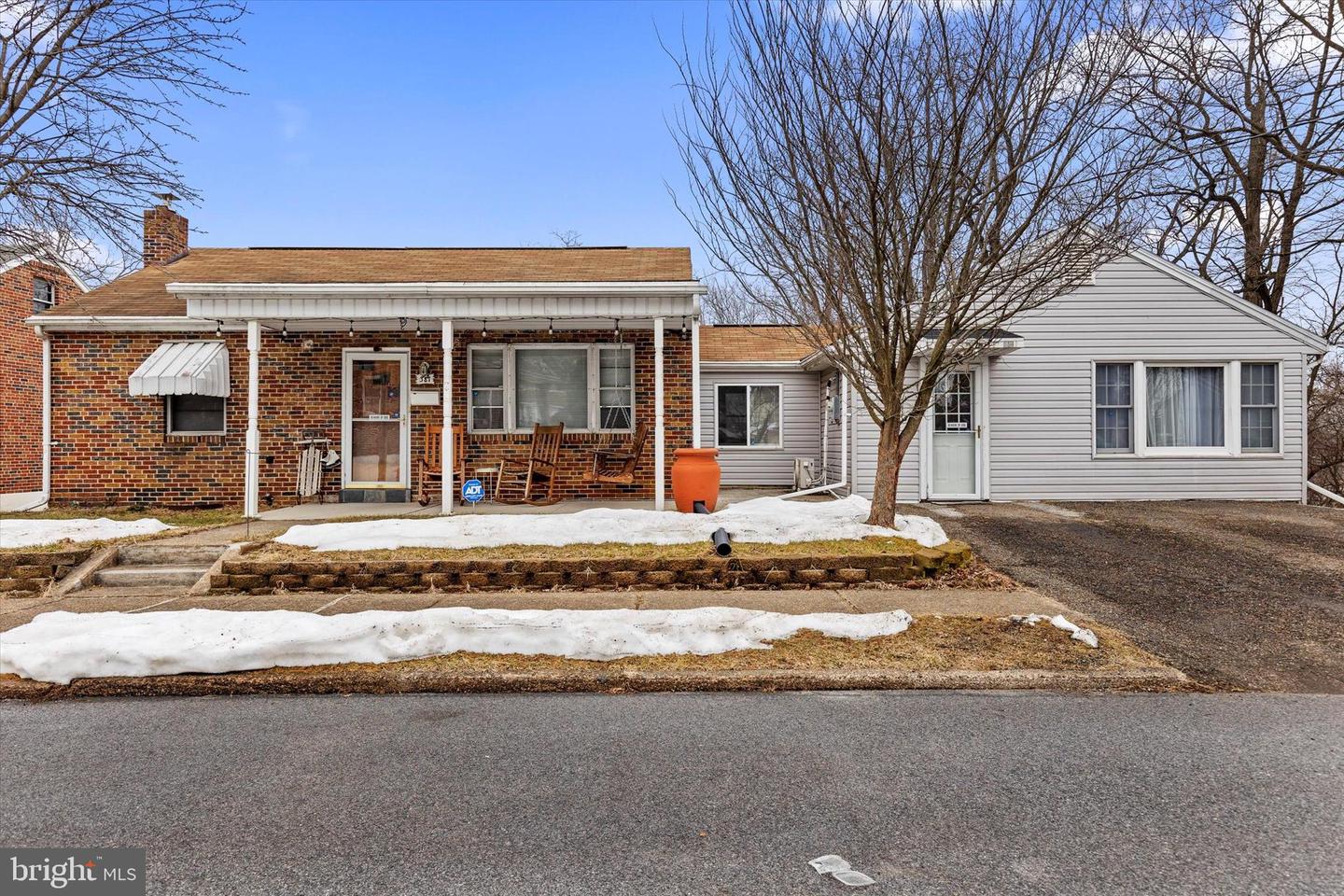 381 S 7th Street, Harrisburg