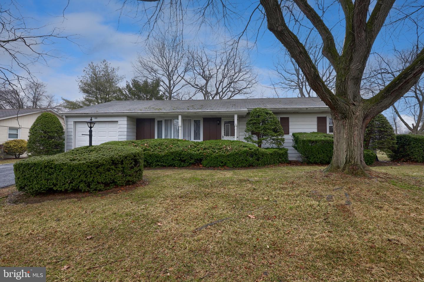 222 Robin Road, Hershey