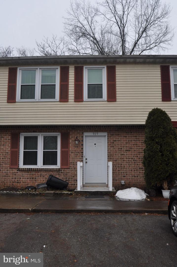 919 Meadow Lane, Millersburg