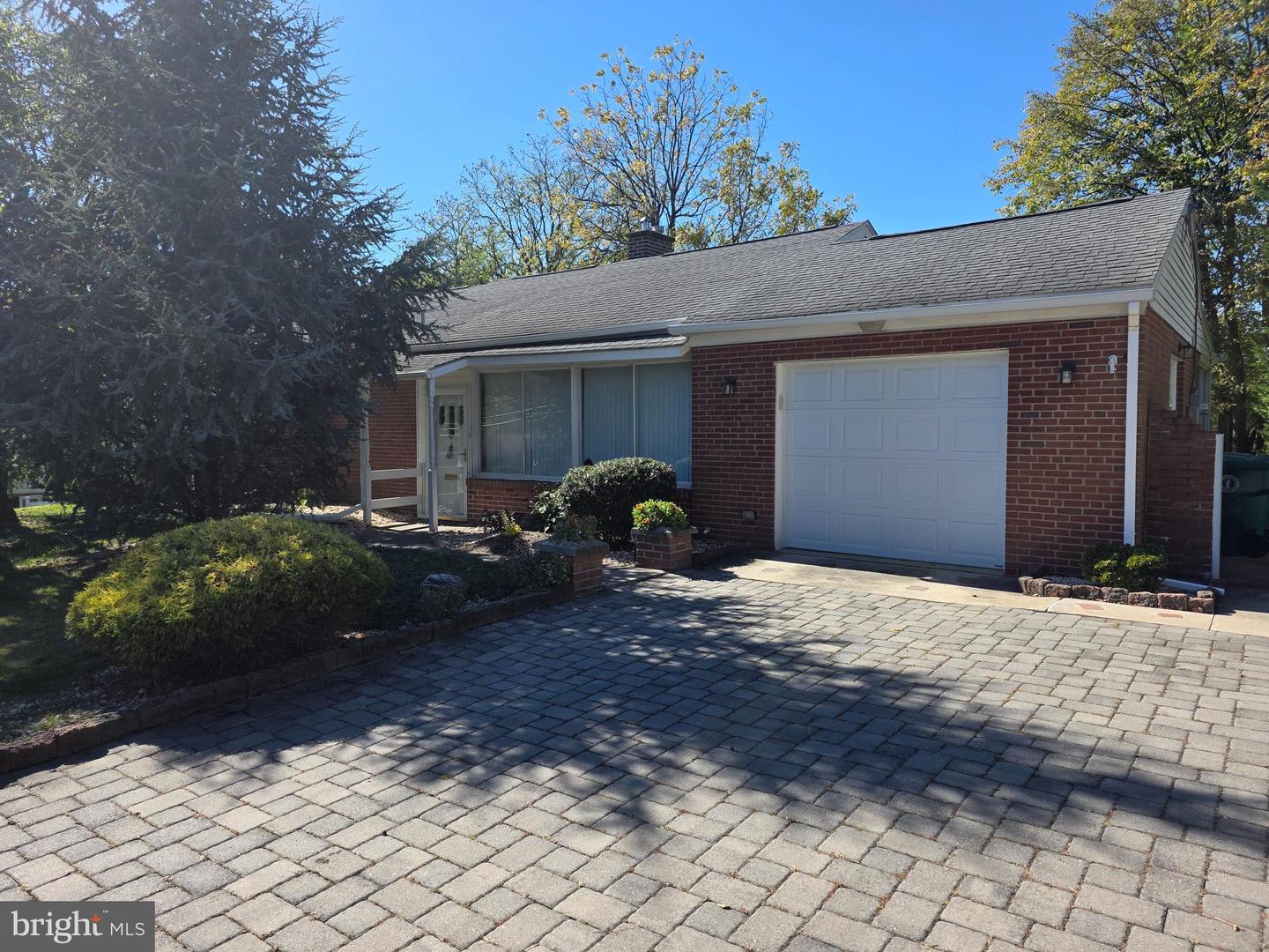 1906 Colonial Road, Harrisburg