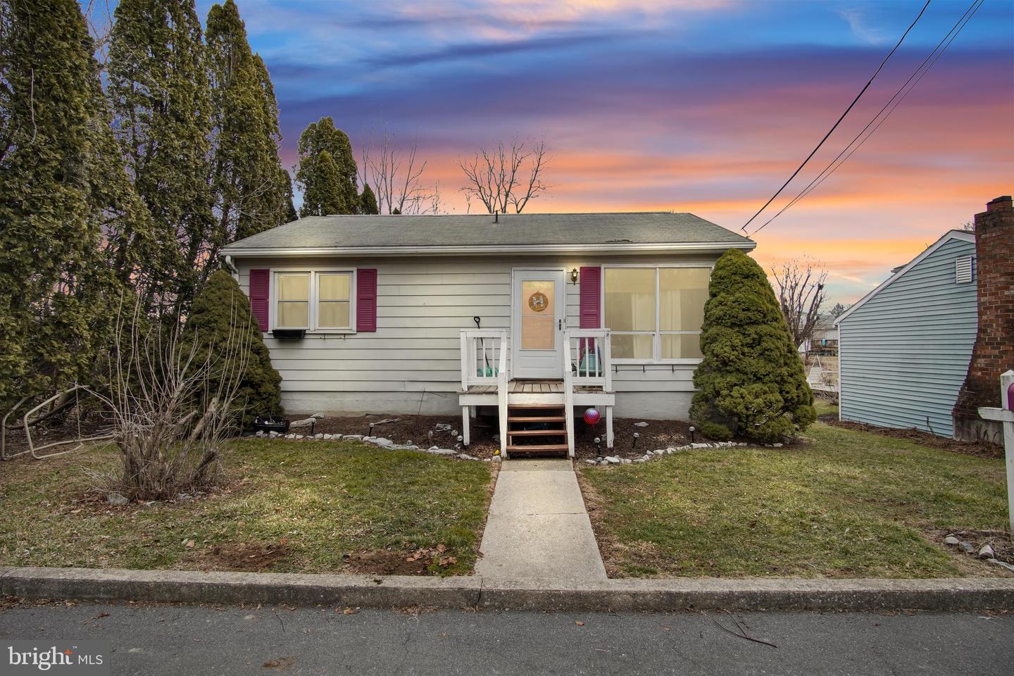 319 N Union Street, Hummelstown