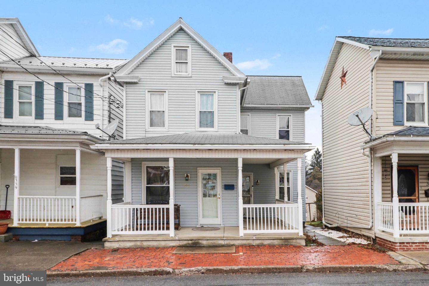 347 Moore Street, Millersburg