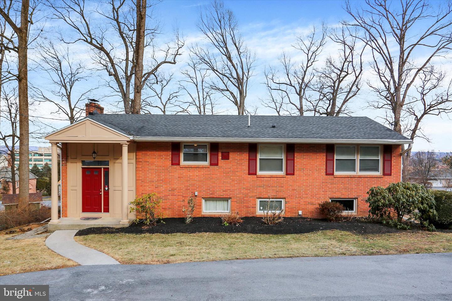 115 S Hills Drive, Hershey