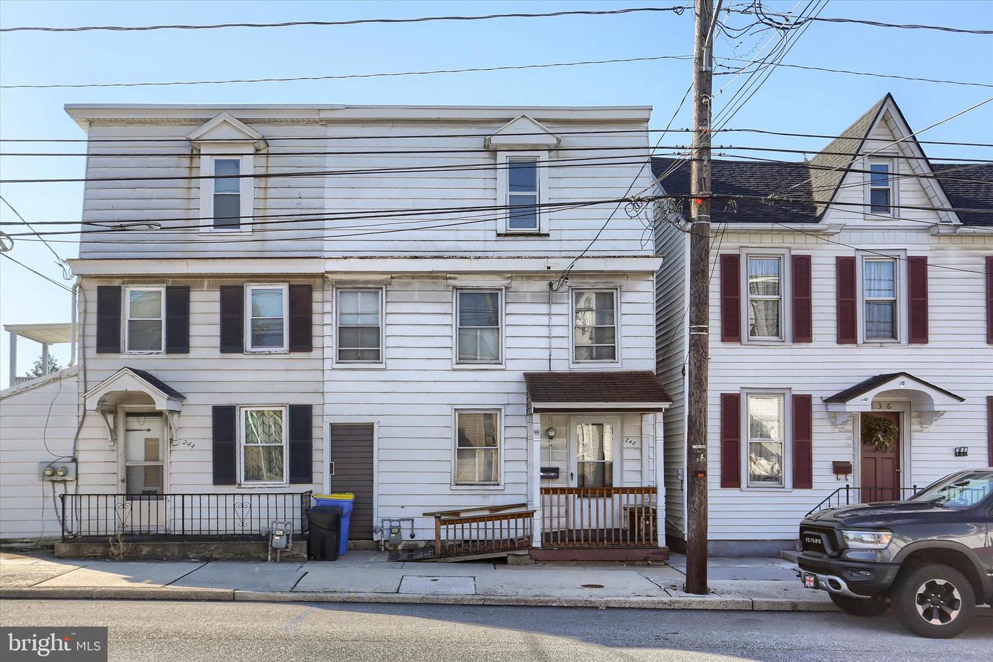 240 E Main Street, Middletown