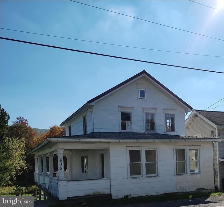 638 W Market Street