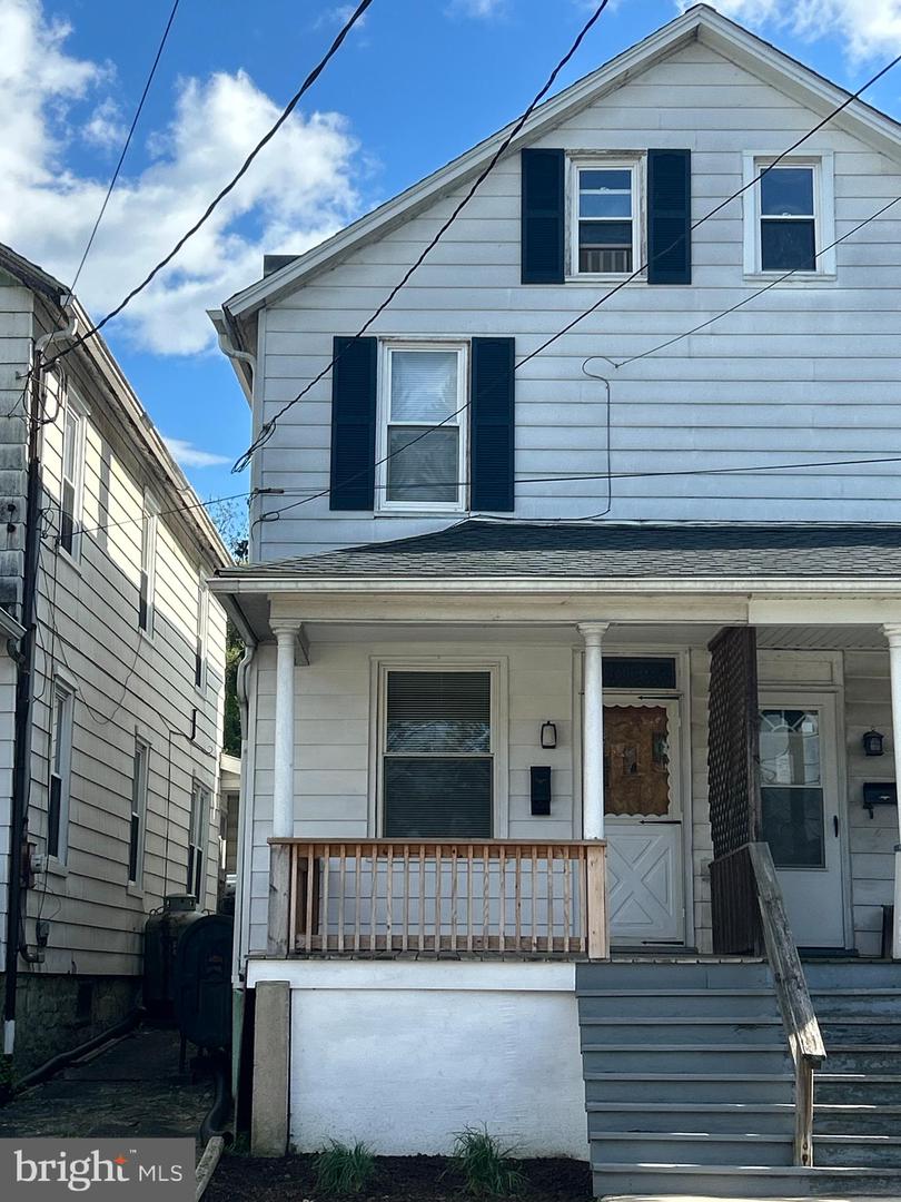 506 E Center Street