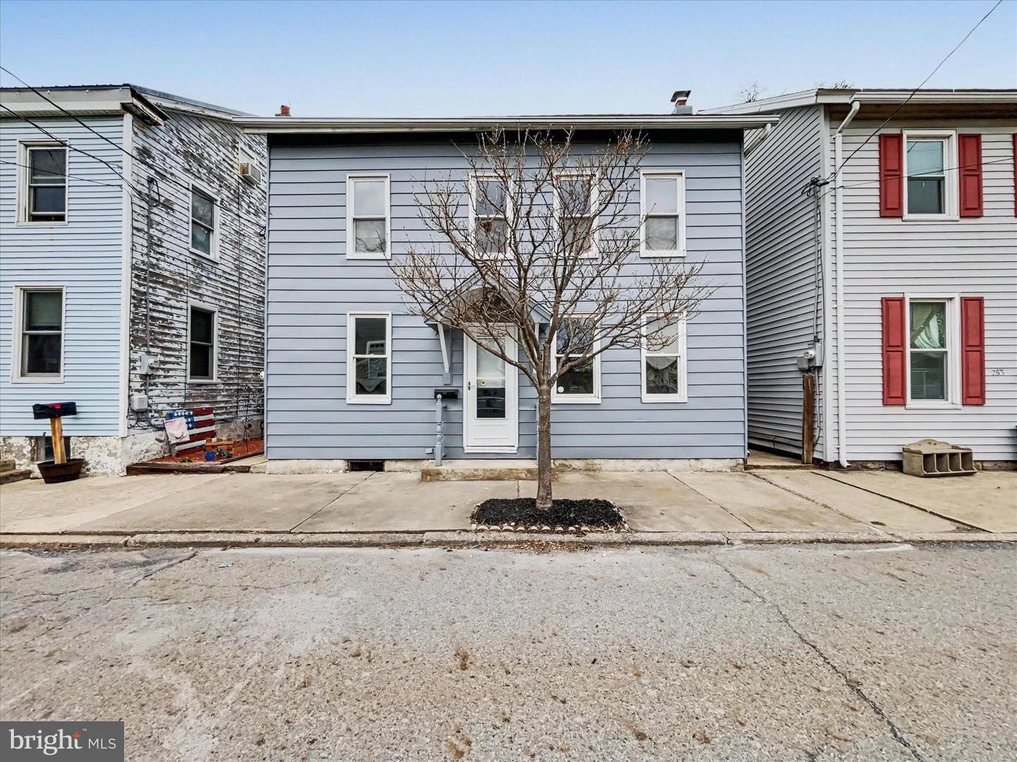 257 Moore Street, Millersburg